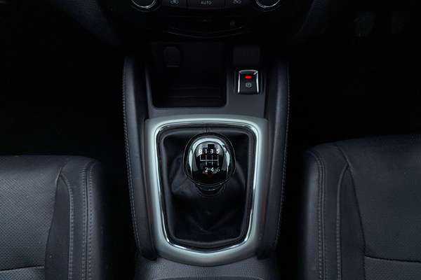 2017 Nissan QASHQAI Ti J11