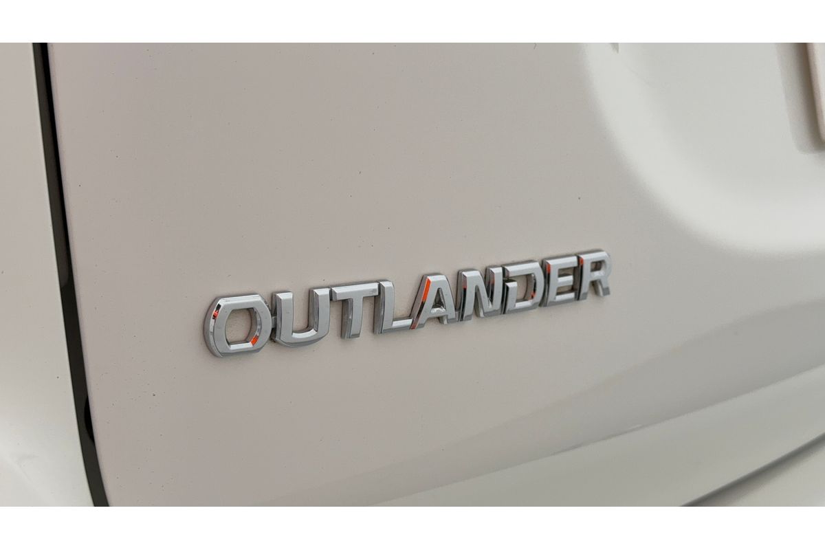 2020 Mitsubishi Outlander ES ADAS ZL