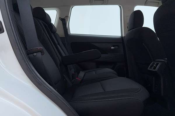 2020 Mitsubishi Outlander ES ADAS ZL