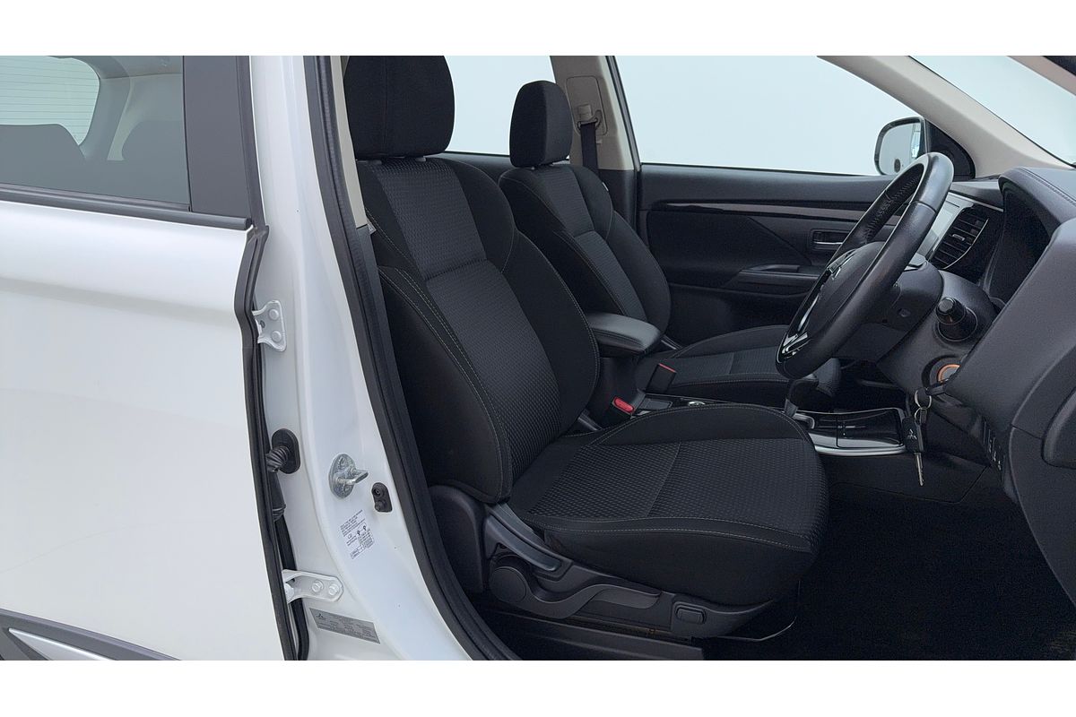 2020 Mitsubishi Outlander ES ADAS ZL