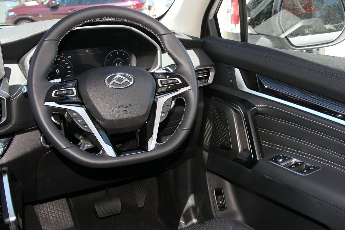 2025 LDV D90 Executive SV9A