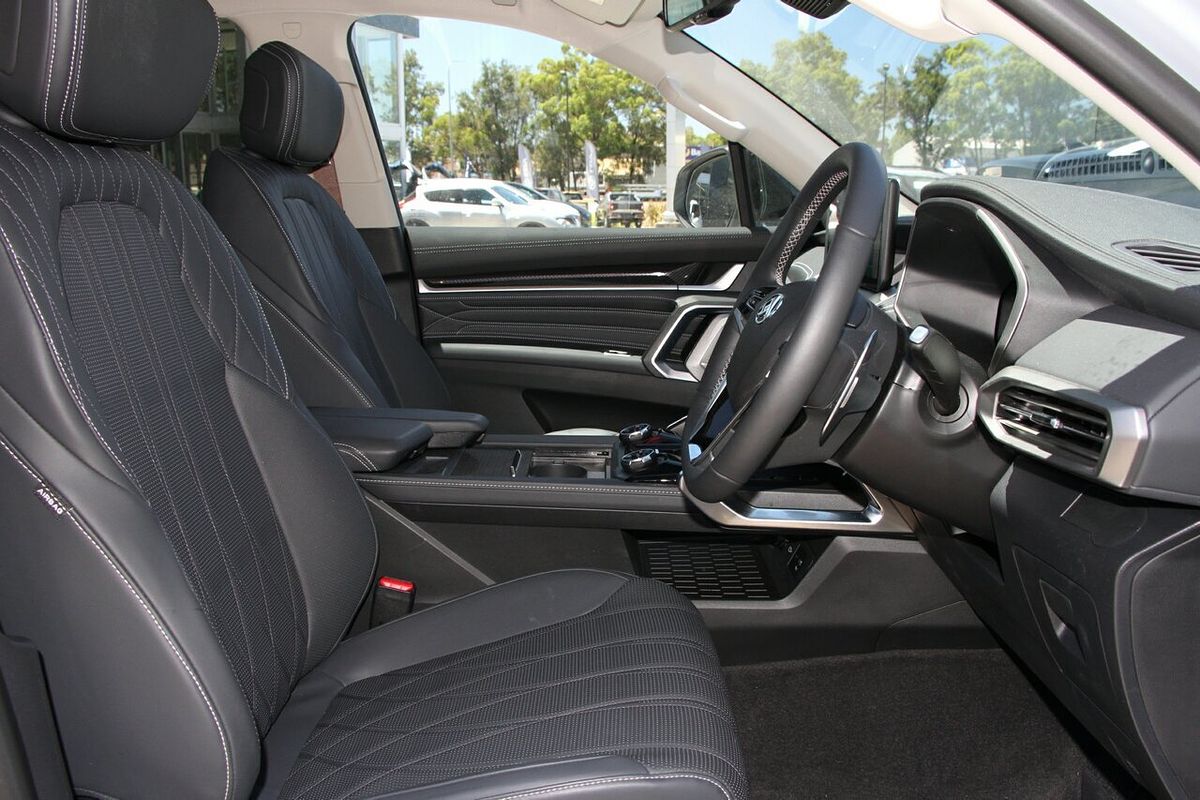 2025 LDV D90 Executive SV9A