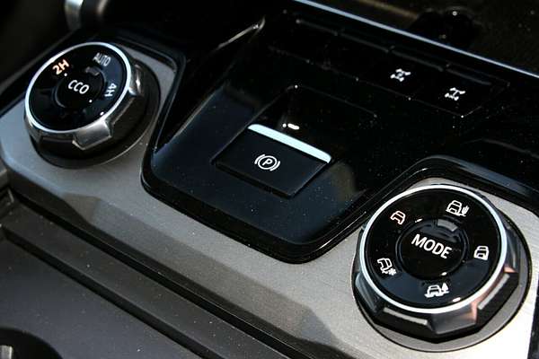 2025 LDV D90 Executive SV9A