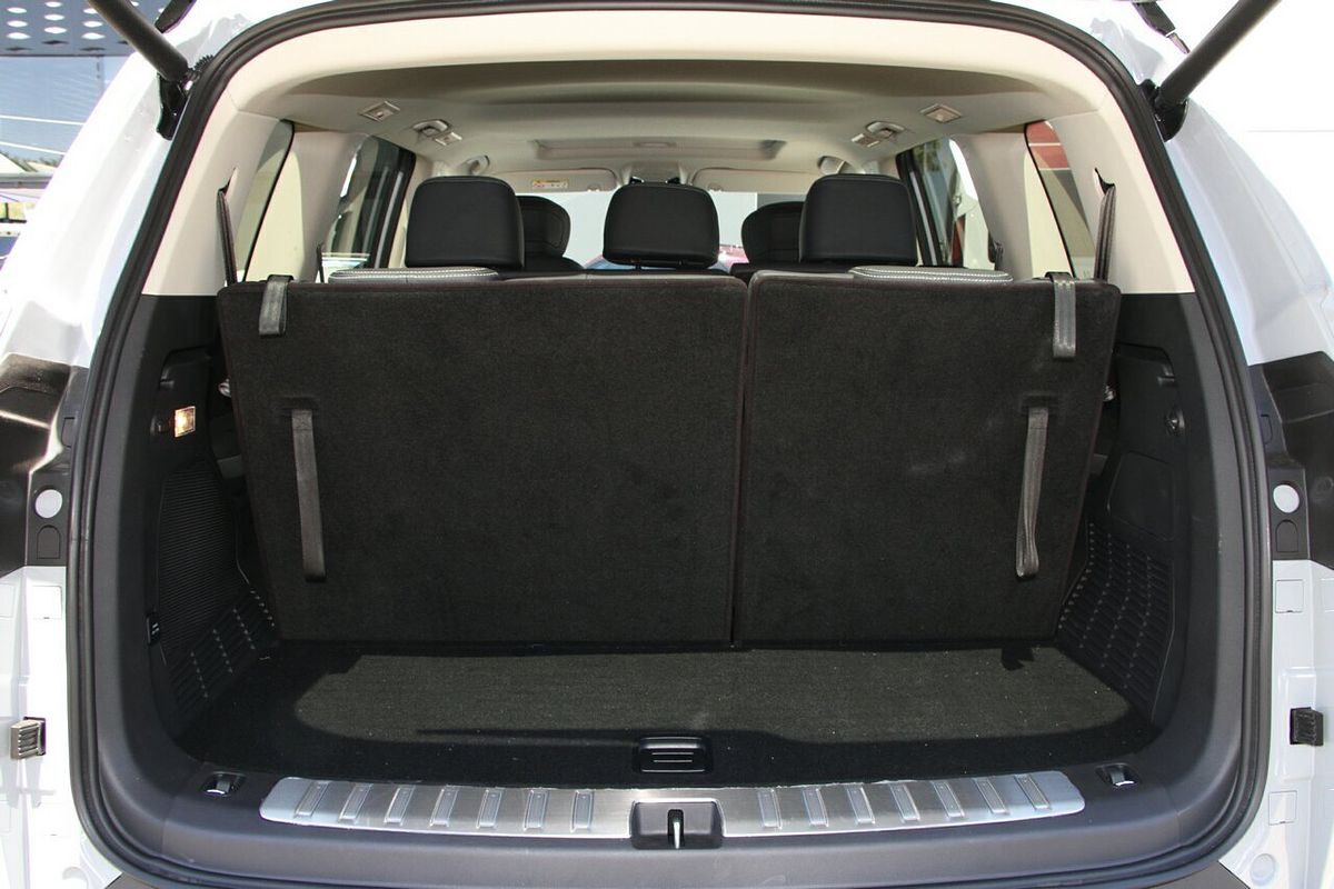 2025 LDV D90 Executive SV9A