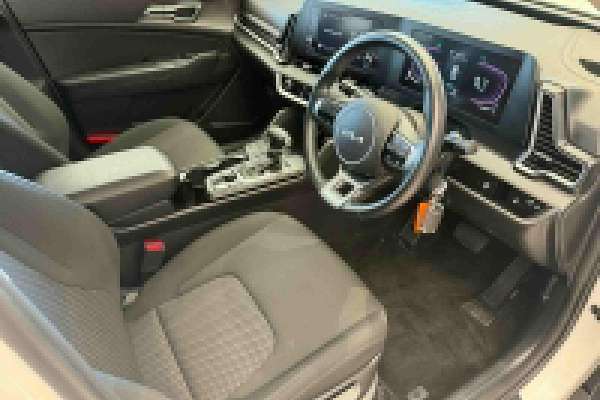 2024 Kia Sportage S NQ5