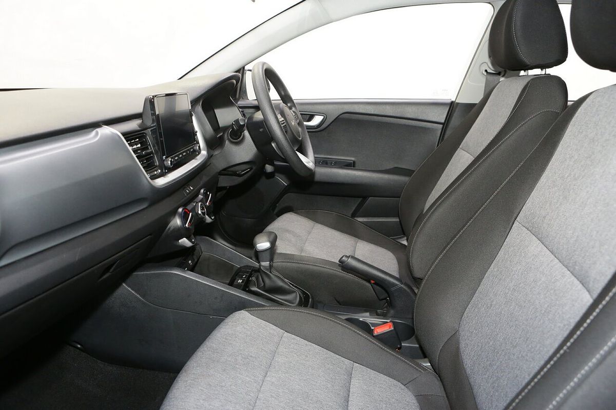 2024 Kia Stonic S YB