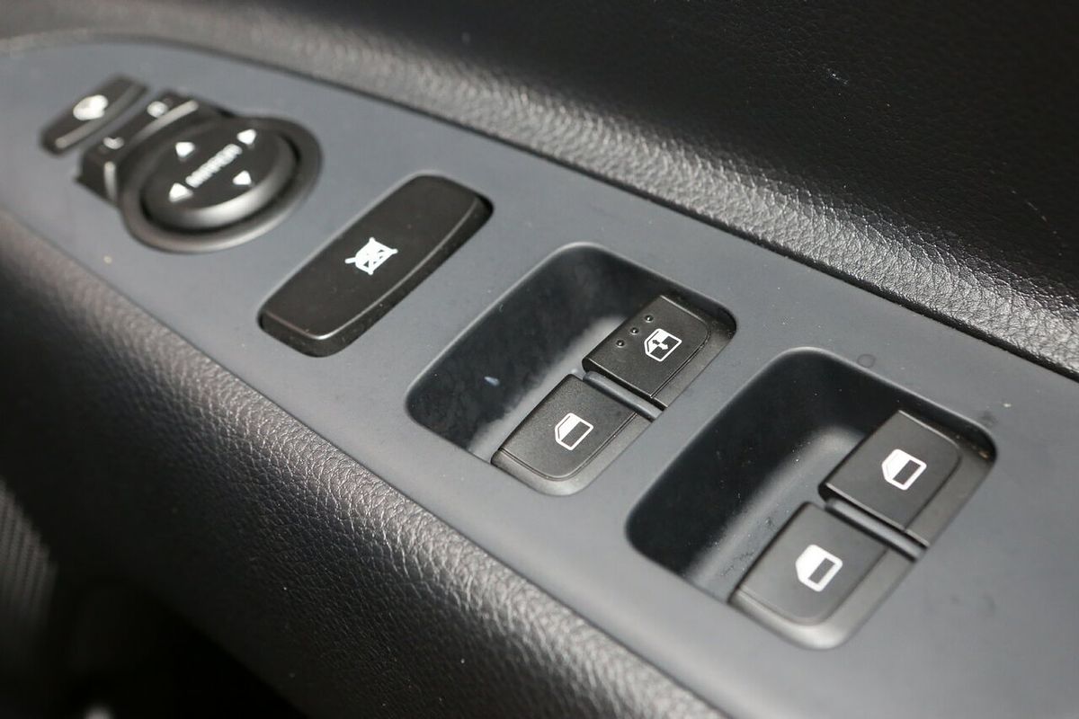 2024 Kia Stonic S YB