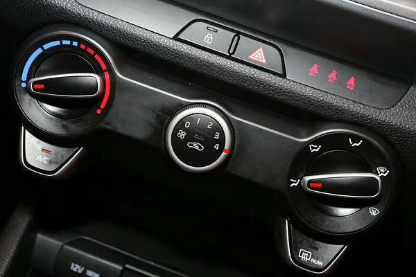 2024 Kia Stonic S YB