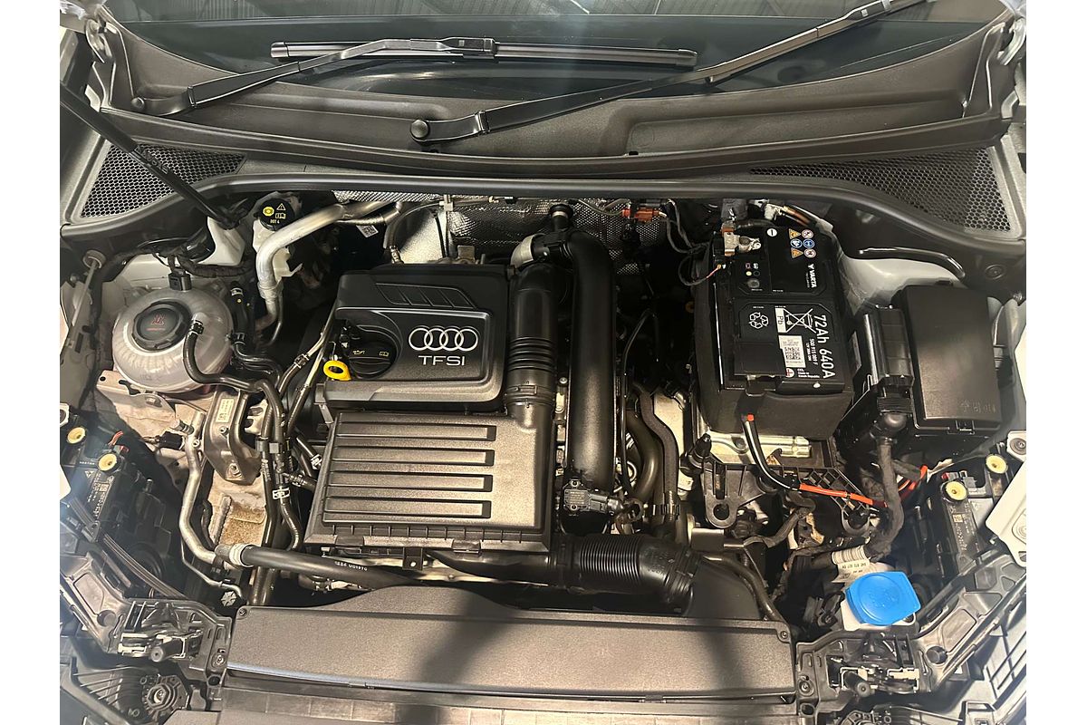 2024 Audi Q3 35 TFSI S line F3