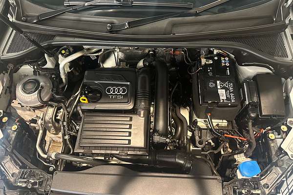 2024 Audi Q3 35 TFSI S line F3