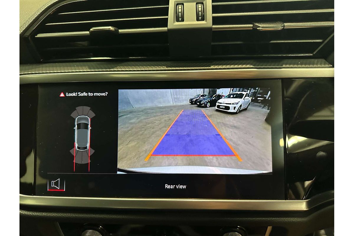 2024 Audi Q3 35 TFSI S line F3