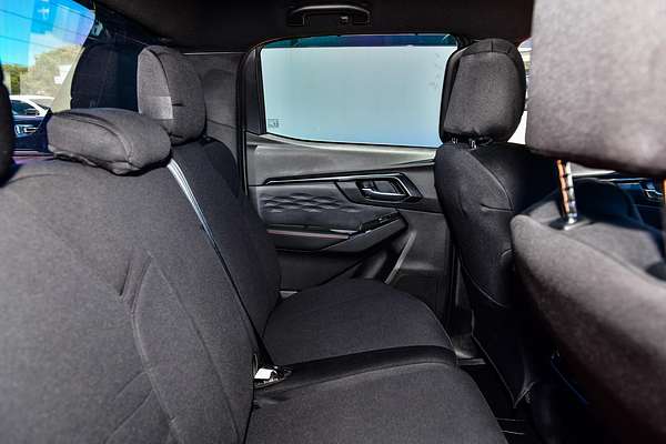 2025 Isuzu D-MAX X-TERRAIN 4X4