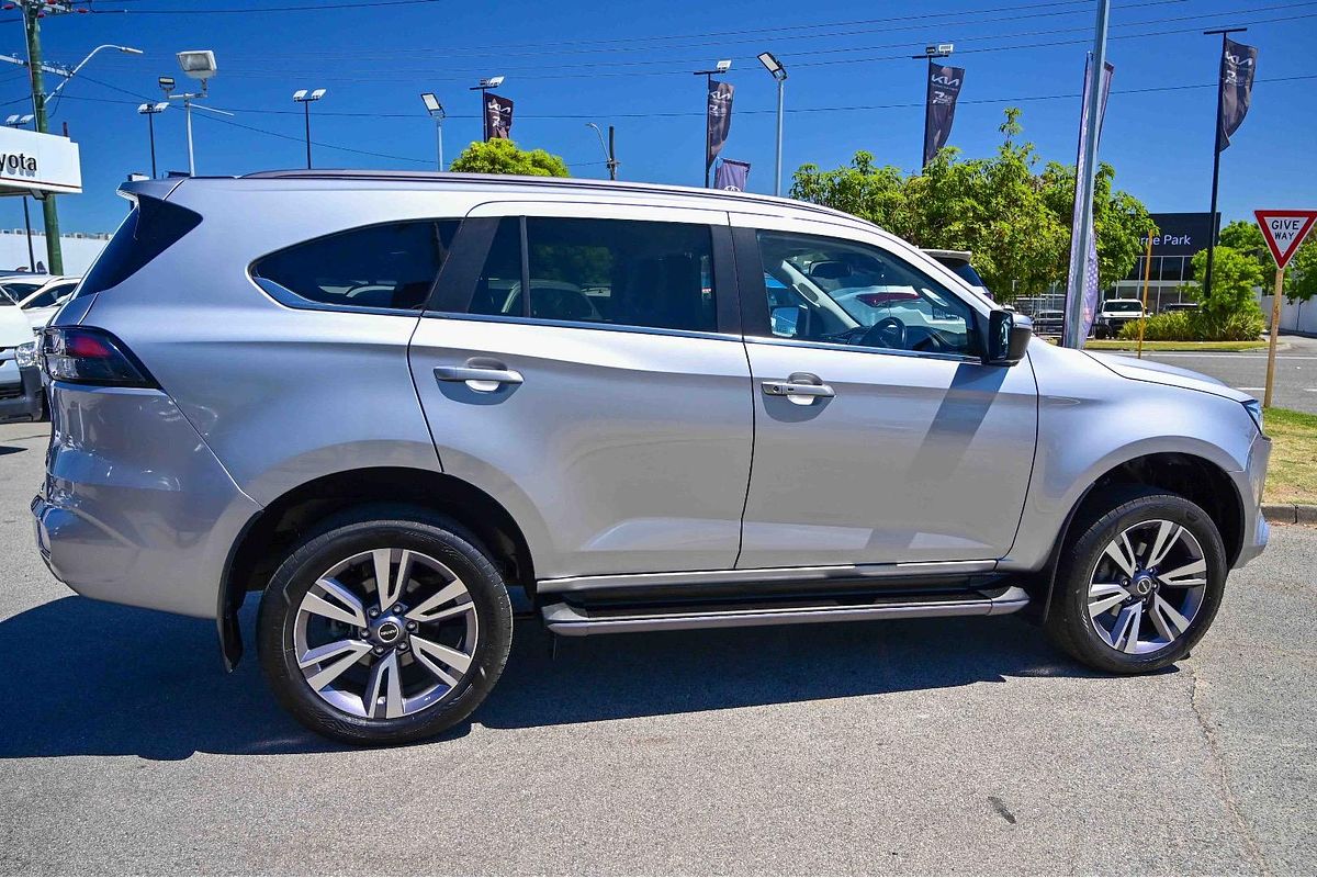 2023 Isuzu MU-X LS-T