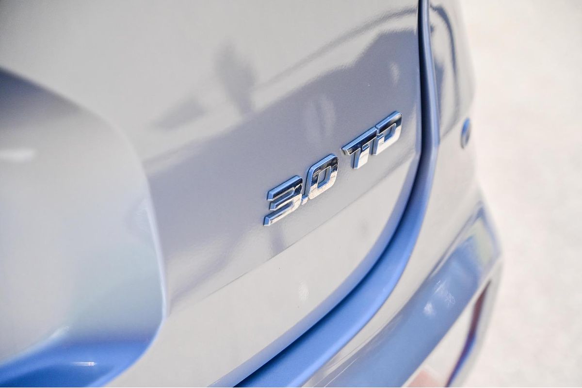 2023 Isuzu MU-X LS-T