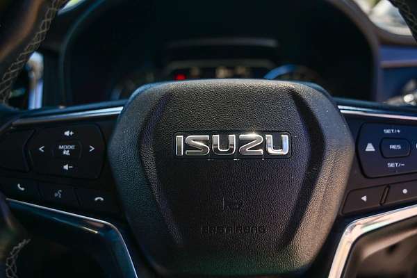 2023 Isuzu MU-X LS-T