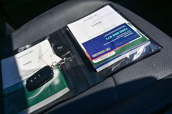 2024 Toyota RAV4 Cruiser AXAH52R