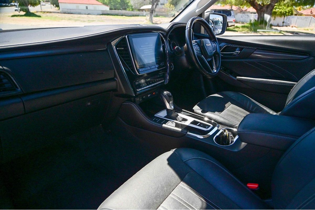 2023 Isuzu MU-X LS-T