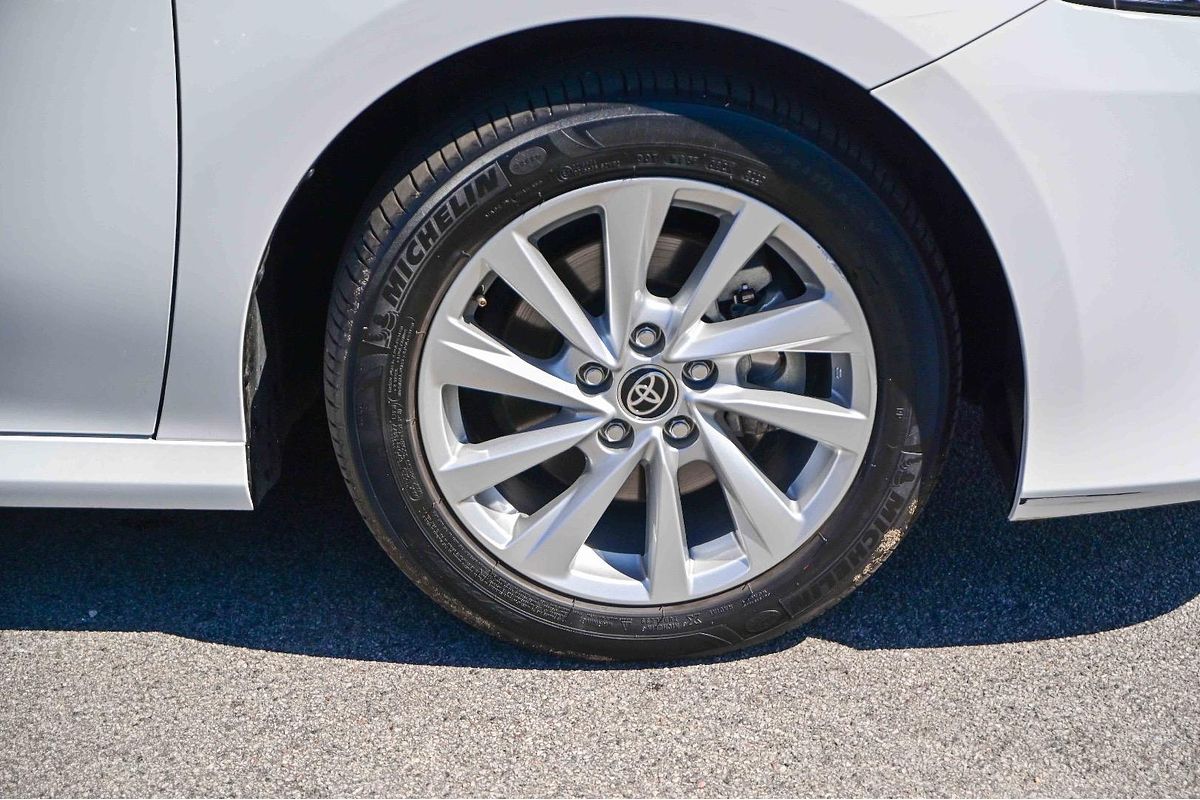 2024 Toyota Camry Ascent AXVH70R