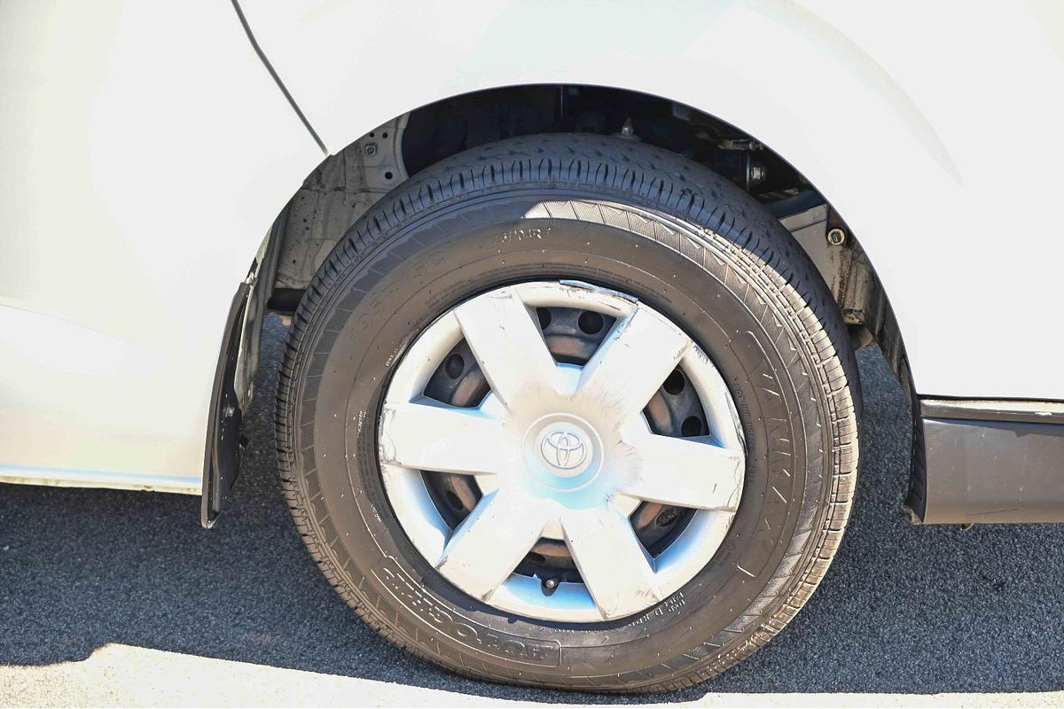 2018 Toyota Hiace KDH201R LWB