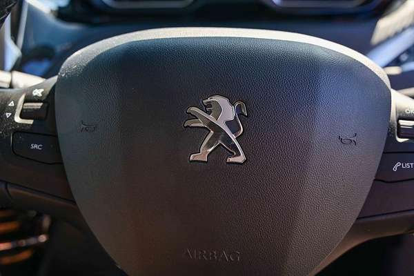 2015 Peugeot 208 Allure A9