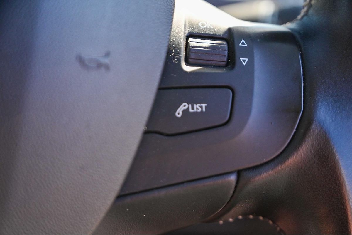 2015 Peugeot 208 Allure A9