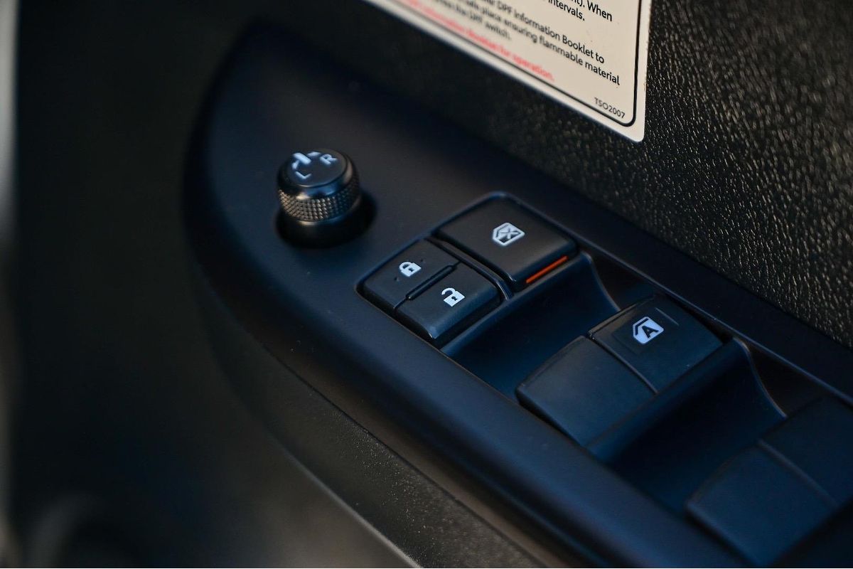 2020 Toyota Hilux SR GUN126R 4X4