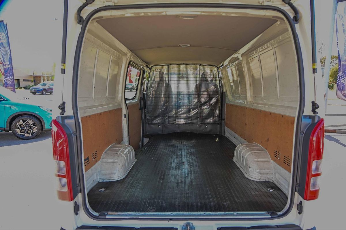 2018 Toyota Hiace KDH201R LWB