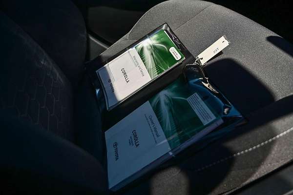 2023 Toyota Corolla Ascent Sport Hybrid ZWE219R