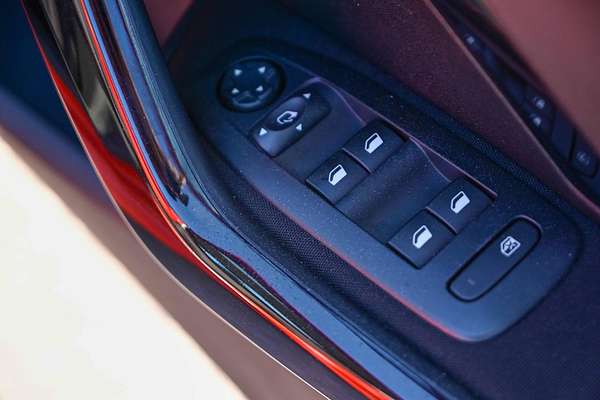 2015 Peugeot 208 Allure A9