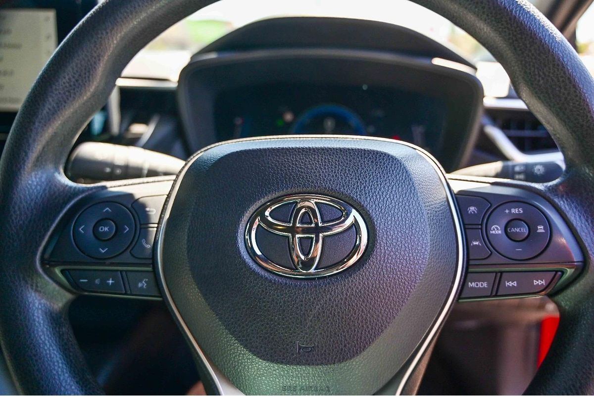 2023 Toyota Corolla Ascent Sport Hybrid ZWE219R