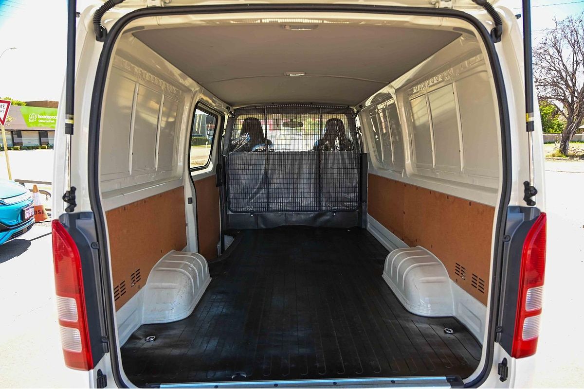 2016 Toyota Hiace KDH201R LWB
