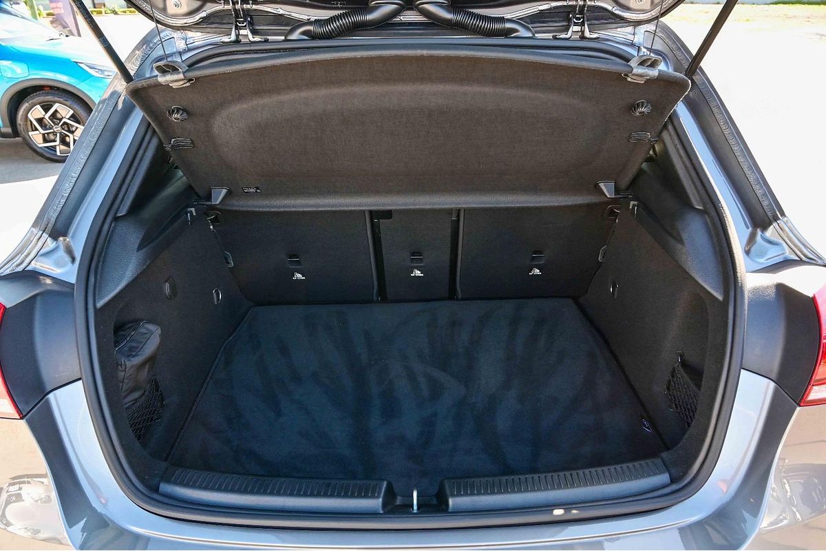 2020 Mercedes-Benz A-Class A250 W177