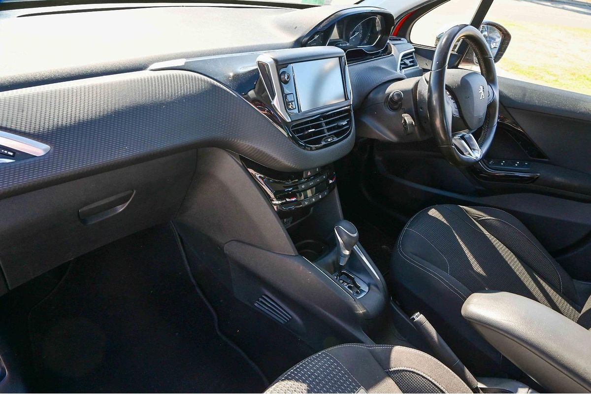 2015 Peugeot 208 Allure A9