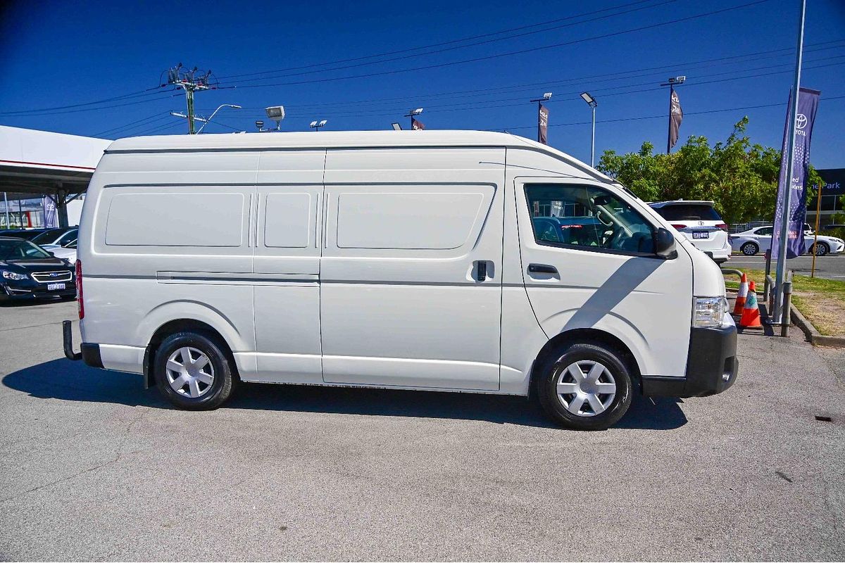 2017 Toyota Hiace KDH221R ELWB High Roof