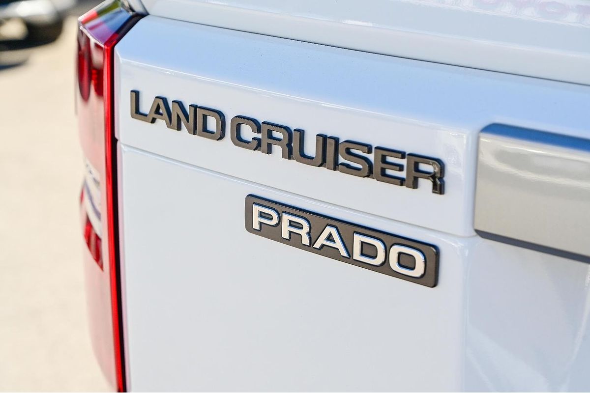 2024 Toyota Landcruiser Prado