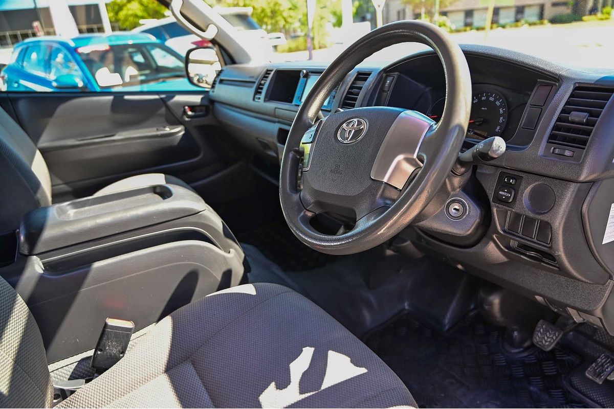 2017 Toyota Hiace KDH221R ELWB High Roof