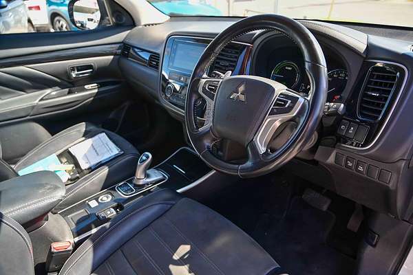 2017 Mitsubishi Outlander PHEV LS ZK