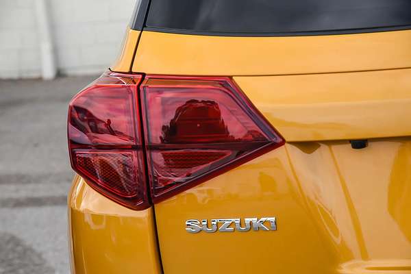 2024 Suzuki Vitara Turbo Shadow LY Series II