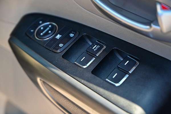 2019 Kia Carnival S YP