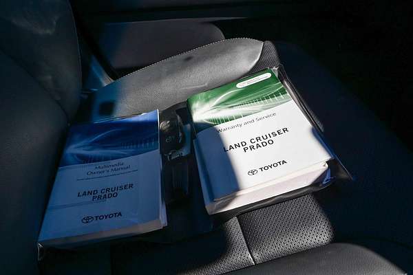 2024 Toyota Landcruiser Prado