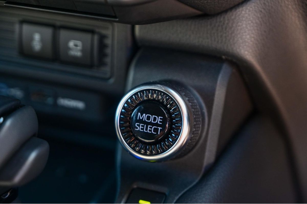 2024 Toyota Landcruiser Prado