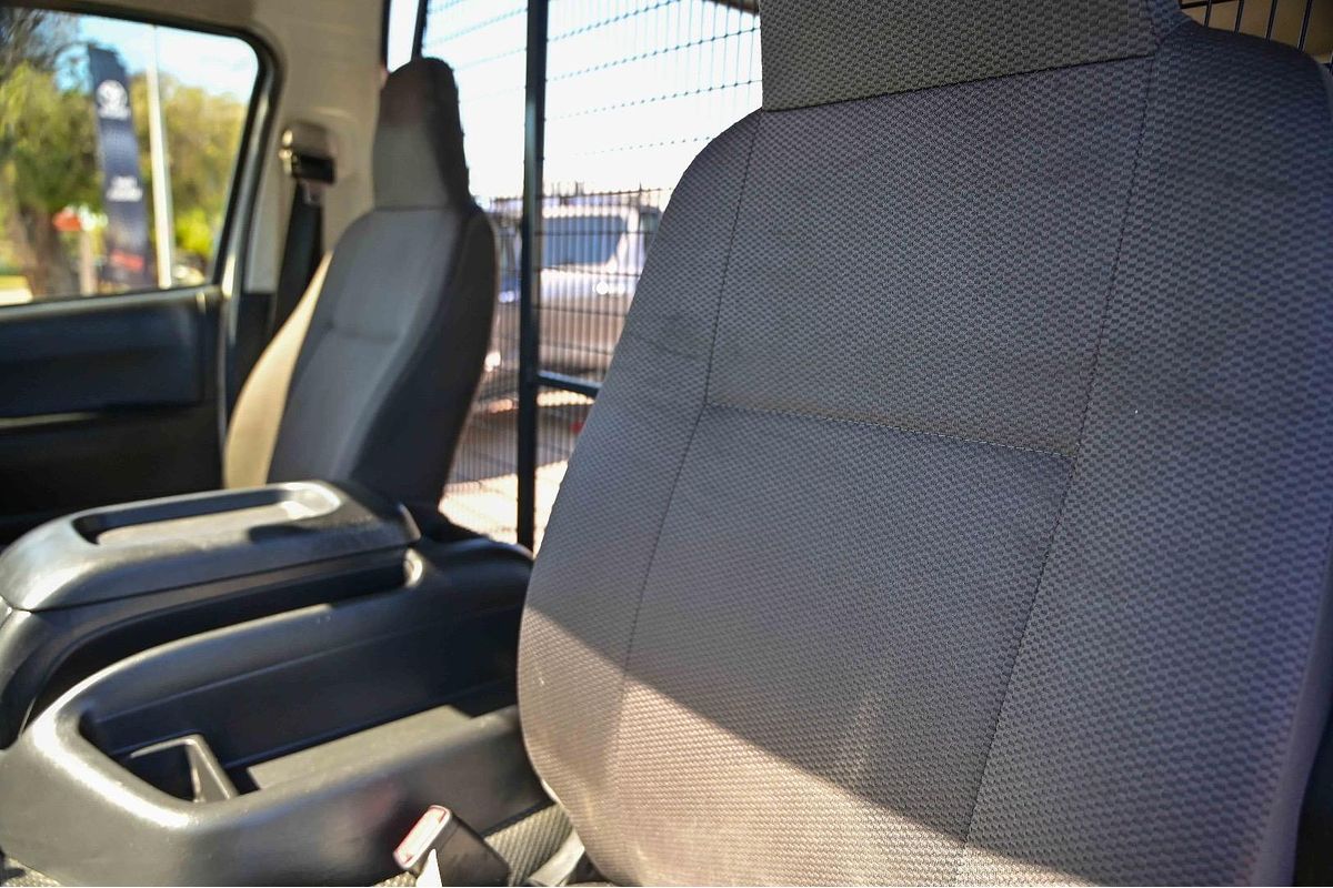 2017 Toyota Hiace KDH221R ELWB High Roof