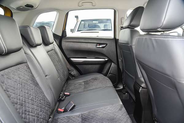 2024 Suzuki Vitara Turbo Shadow LY Series II