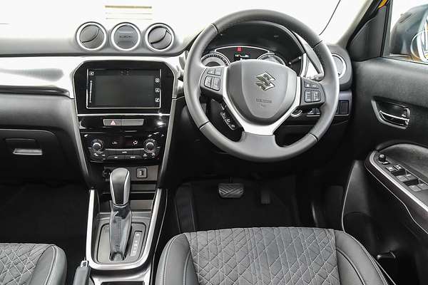 2024 Suzuki Vitara Turbo Shadow LY Series II