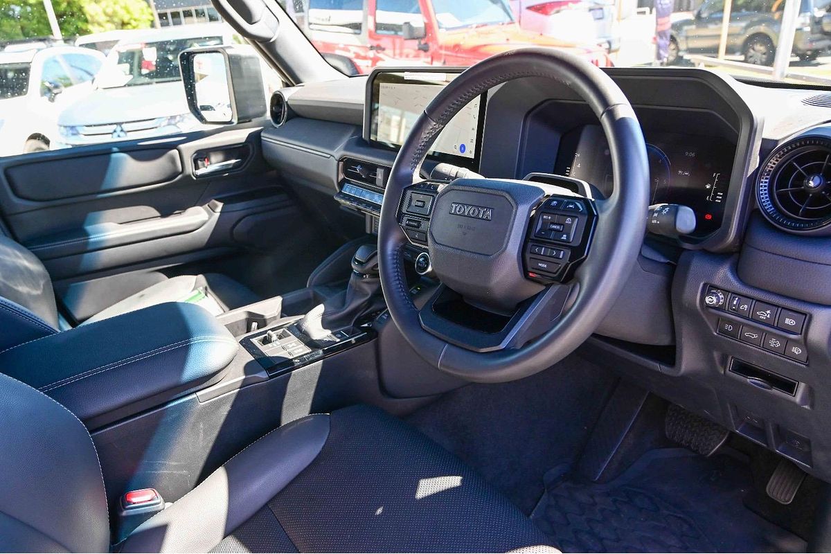 2024 Toyota Landcruiser Prado