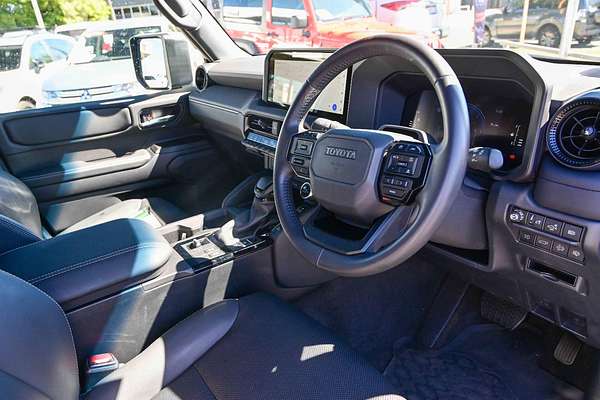 2024 Toyota Landcruiser Prado