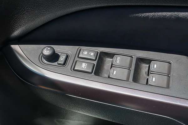 2024 Suzuki Vitara Turbo Shadow LY Series II