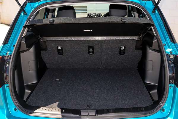 2024 Suzuki Vitara Turbo Shadow LY Series II