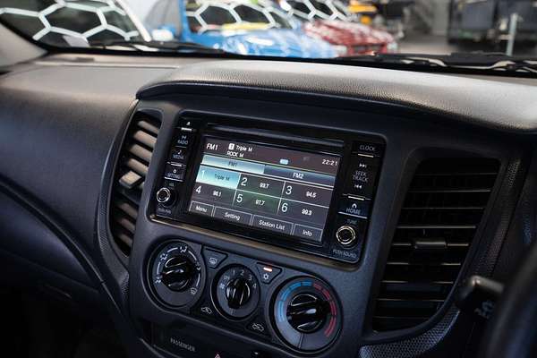 2019 Mitsubishi Triton GLX MR 4X4