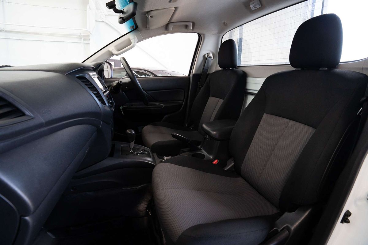 2019 Mitsubishi Triton GLX MR 4X4